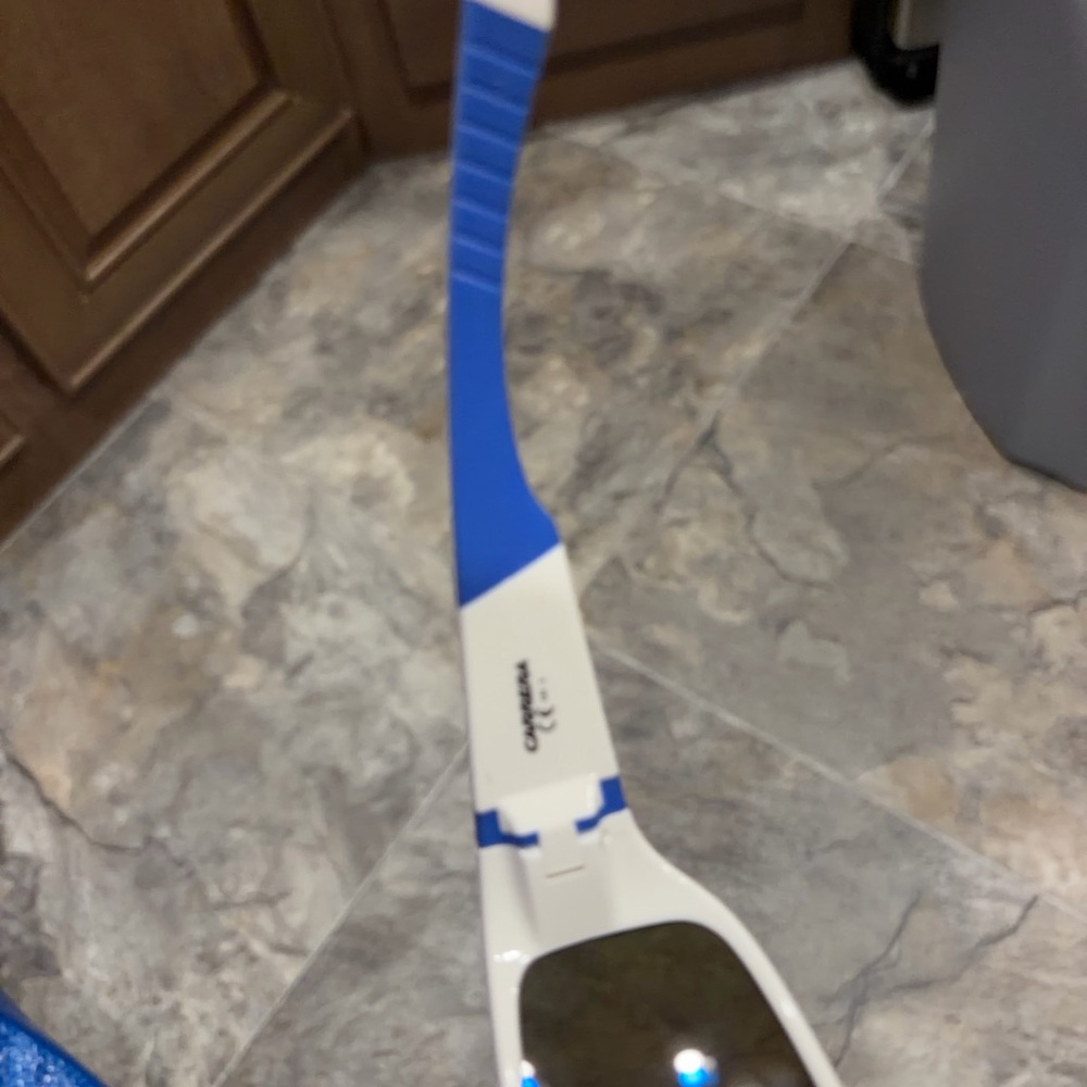 Carrera 4000/S sunglasses White with blue mirror lenses New with tags - Picture 3 of 10